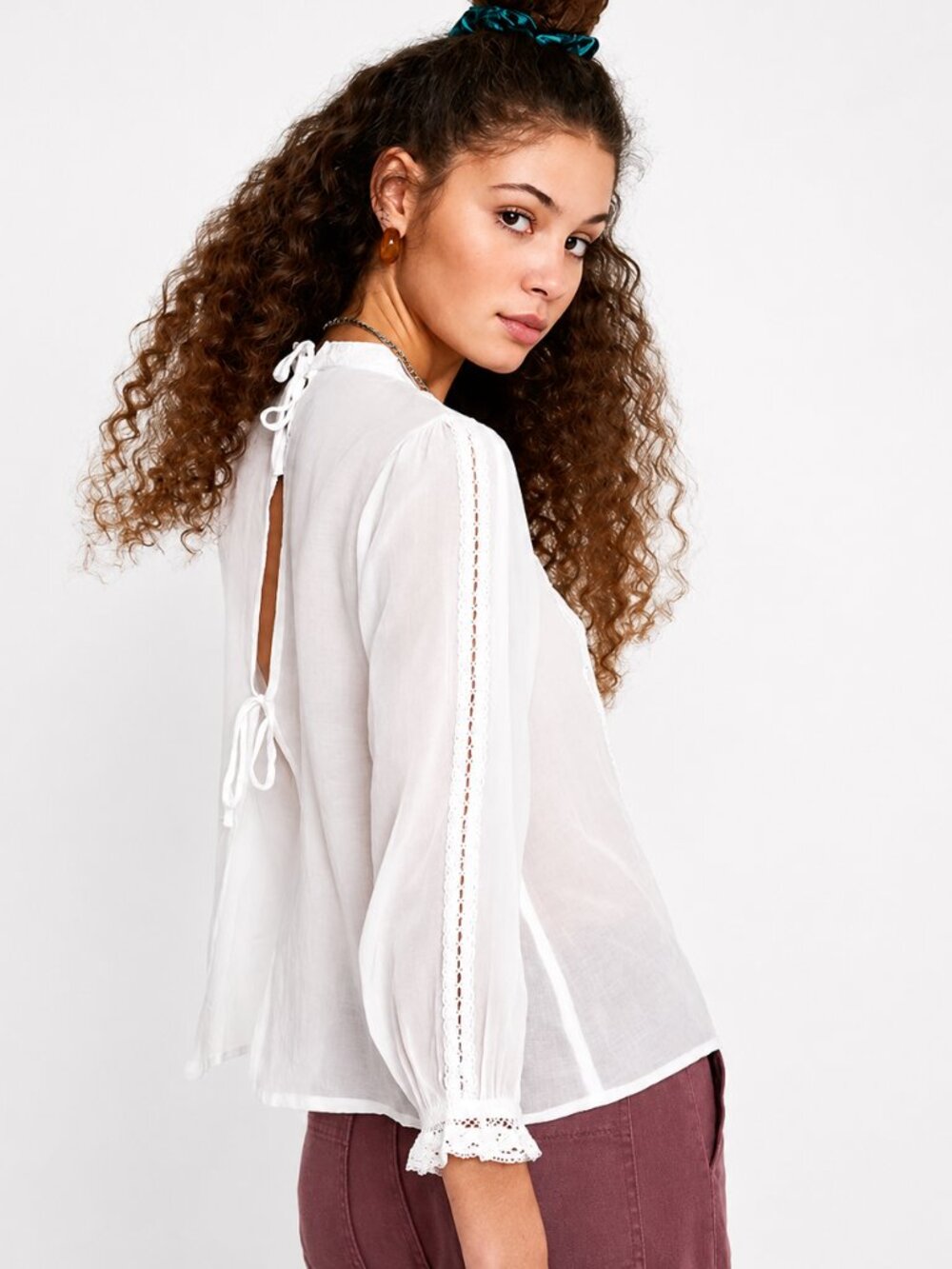 Urban Outfitters White Sheer Blouse Size Large